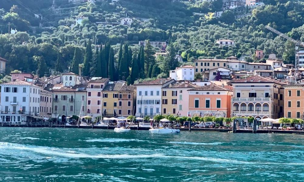 Boat rental with driver in Gargnano, Lake Garda
